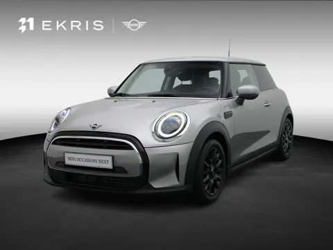 MINI 3-Deurs Cooper Premium Pakket + PDC + LED + Driving Assistant + Cruise Control + 16''
