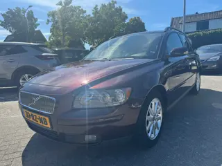Volvo V50 2.4 Momentum,Airco,Cruise,Nap,Trekhaak