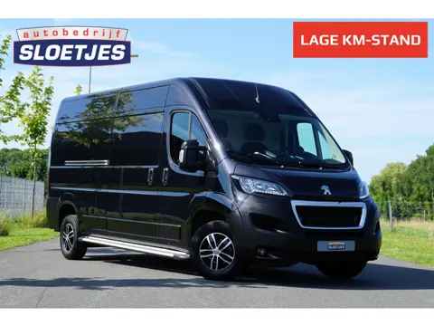 Peugeot Boxer 2.2 BlueHDi 165 L3H2 3.5t in nieuwstaat |Trekhaak |Camera |Cruise |Navi |Metallic |Cli