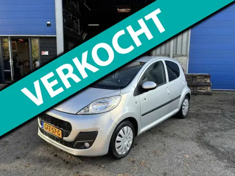 Peugeot 107 1.0 Urban Light Accent airco