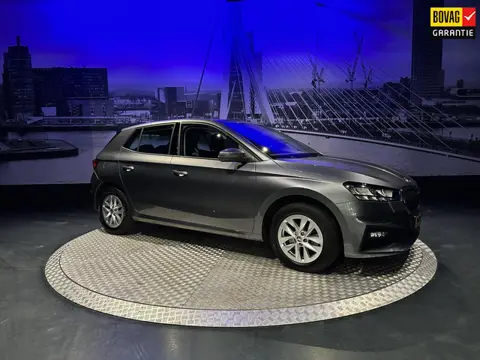 Skoda FABIA 1.0 TSI Business Edition *Camera*PDC*Winterpack*App*NAVI*