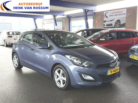 Hyundai i30 1.4 i Navi | PDC | Airco | Camera | Stoelverwarming | Goed onderhouden.