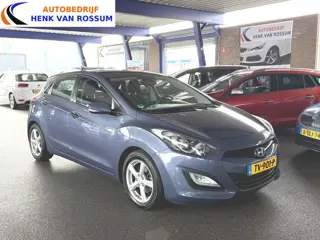 Hyundai i30 1.4 i Navi | PDC | Airco | Camera | Stoelverwarming | Goed onderhouden.