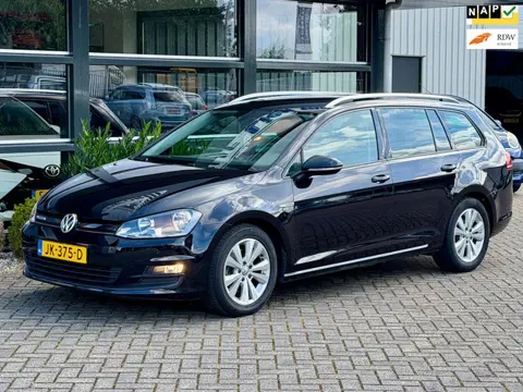 Volkswagen Golf Variant 1.0 TSI Business Edition DSG Camera NAP APK !!