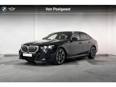 BMW i5 Sedan eDrive40 | M-Sport | Travel Pack | Comfort Pack | Driving Assistant Plus | Harman/Kardo