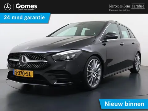 Mercedes-Benz B-klasse 180 AMG Line | Trekhaak | Pano | Sfeerverlichting