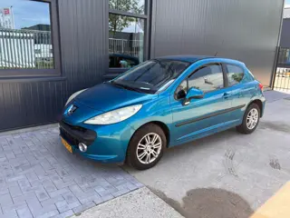 Peugeot 207 1.4-16V XS