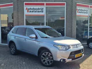 Mitsubishi Outlander 2.0 PHEV Executive Edition - Apk t/m 16-2-27