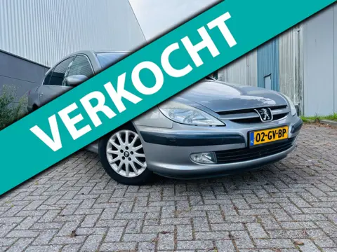 Peugeot 607 2.2-16V Pack
