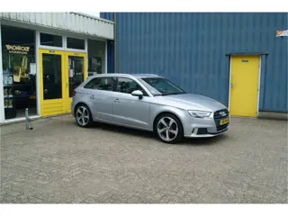 Audi A3 Sportback 30 TFSI Sport Edition, Airco/ECC, 116 pk, Navi!!!