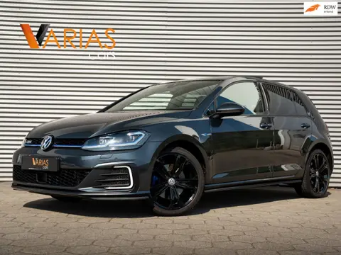 Volkswagen Golf 1.4 TSI PHEV GTE Pano Lane Keyless Blindspot Navi