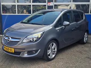 Opel Meriva 1.4 Turbo Cosmo / Trekhaak / ECC / Camera / Stoel en stuurverwarming / Cruise control / 