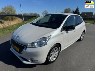 Peugeot 208 1.2 VTi Style