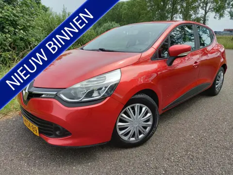 Renault Clio 0.9 TCe | Airco | Cruise | Navi | Bluetooth | Trekhaak | ÄPK juni 2027