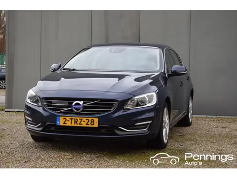Volvo V60 2.4 D6 AWD Plug-In Hybrid Summum EXPORT