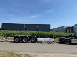 Krone 2X Container Chassis TE HUUR / FOR RENT (bj 2008)