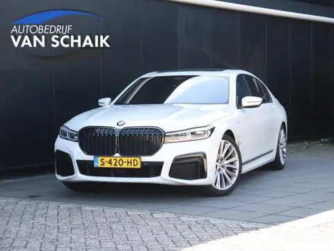 BMW 7-serie 745Le xDrive M-SPORT | LEDER | MEMORY | SCHUIFDAK | ENTERTAINMENT | MASSAGE | LUCHTVERIN