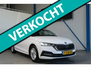 Skoda Octavia Combi 1.0 TSI Ambition - N.A.P. Airco, Cruise, Navi, PDC, Carplay, Virtual Display, Tr