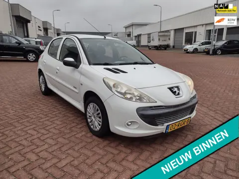 Peugeot 206 + 1.4 Millesim 200 MOOIE AUTO BEL 0619590613 AIRCO 5 DRS APK NIEUWE