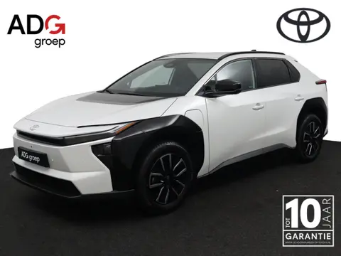 Toyota bZ4X Dynamic 73 kWh | Nieuwe Auto | 360 Camera | Parkeersensoren | Stoelverwarming |