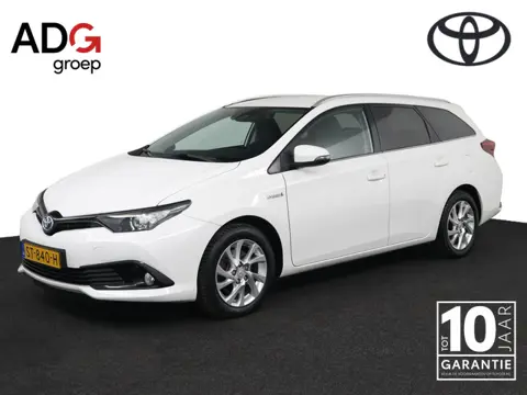 Toyota Auris Touring Sports 1.8 Hybrid Dynamic Go | Licht en Regensensor | Cruise Control | Achterui