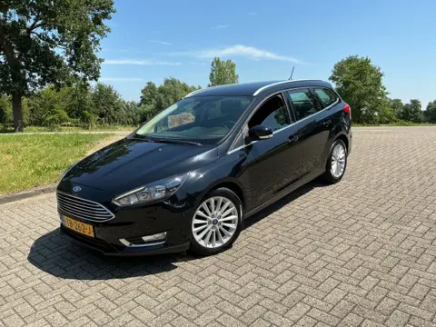 FORD FOCUS 1.0 ECOB. TITANIUM