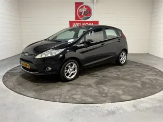 Ford Fiesta 1.25 Titanium, Clima, Cruise, Isofix, Lichtmetaal, Parkeersensoren, NL auto, Volledig on