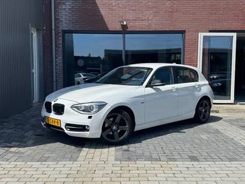 BMW 1-serie 116i Sport | Navi | Clima | Cruise | PDC |