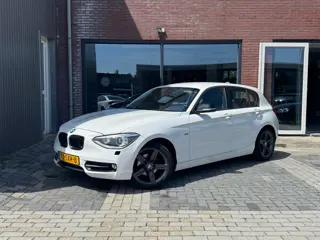 BMW 1-serie 116i Sport | Navi | Clima | Cruise | PDC |