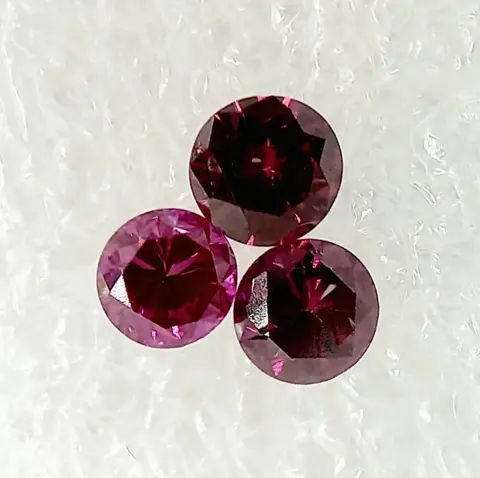 3 pcs Diamanten - 0.55 ct - Briljant - fancy dieproze paars