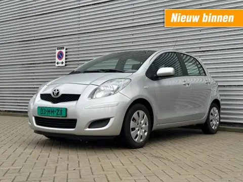 TOYOTA YARIS 1.3 VVTI ASPIRATION AIRCO !!