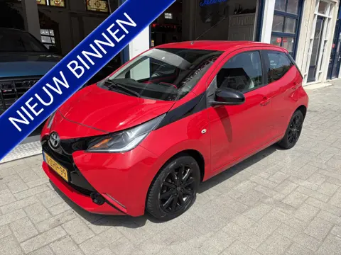Toyota Aygo 1.0 VVT-i x-play NL AUTO/NAP/CAMERA/AIRCO/1E EIGENAAR