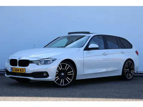 BMW 3-serie Touring 320d HANDEL/EXPORT | panoramadak | head-up | keyless entry | adap. cruise | rijs