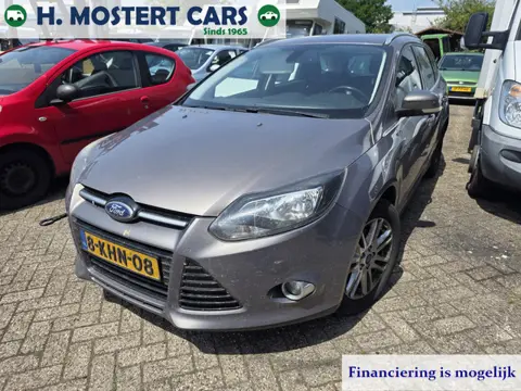 Ford FOCUS Wagon 1.0 EcoBoost Titanium Bj.2013 *Defect aan Moter *Véél Opties