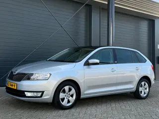Skoda Rapid Spaceback 1.2 TSI Greentech JOY, Panodak, Stoelverwarming, Climate, Cruise