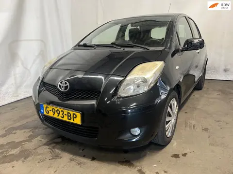Toyota Yaris 1.3 VVTi Comfort Limited SCHADEAUTO!!