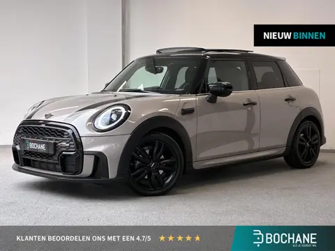 Mini Cooper 1.5 John Cooper Works JCW | PANO | CAMERA | CARPLAY | MATRIX LED |