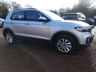 VOLKSWAGEN T-CROSS 1.0 TSI Life Business 95 Pk Ecc, Apple carplay, Navigatie