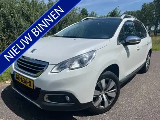 Peugeot 2008 1.2  | Clima | Cruise | Navi | Panodak | Bluetooth | Parkeersens. | Trekhaak | Nieuwe a
