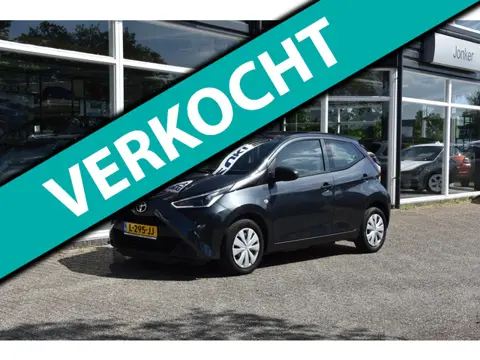 Toyota Aygo 1.0 VVT-i x-fun