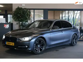 BMW 3-serie 320i Executive 184PK Airco Navi PDC