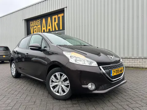 Peugeot 208 1.2 VTi Allure | AIRCO | SCHERM | CRUISE CONTROL |