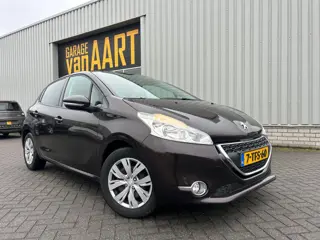 Peugeot 208 1.2 VTi Allure | AIRCO | SCHERM | CRUISE CONTROL |