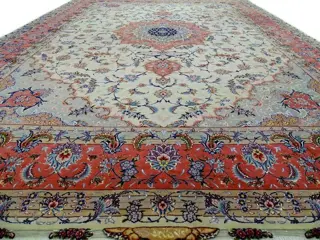 Tabriz met Zijde - Gereinigd Vloerkleed - 360 cm - 252 cm