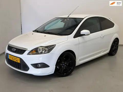 Ford Focus 1.8 Titanium / Clima / 18" LM / Navi / Bluetooth