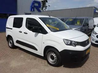 Peugeot Partner 1.2 PureTech Pro BENZINE BPM VRIJ AIRCO NAVI CRUISE CONTROL PDC SCHUIFDEUR