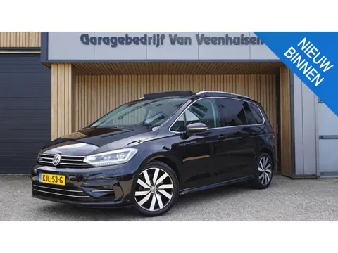 Volkswagen Touran 1.5 TSI 150pk R-Line & Highline 7-Zits Pano.Dak 18inch LM LED Adaptive Cruise Cont