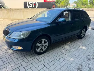 Skoda Octavia Combi 1.4 TSI Elegance Business Line Automaat sport sound