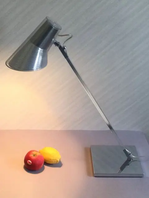 Flos - Bureaulamp, Tafellamp (1) - Kelvin T