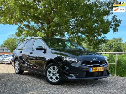 Kia Ceed Sportswagon 1.0 T-GDi DynamicPlusLine | Stuur/stoel verw. + Clima + Cruise nu € 11.975,-!!!